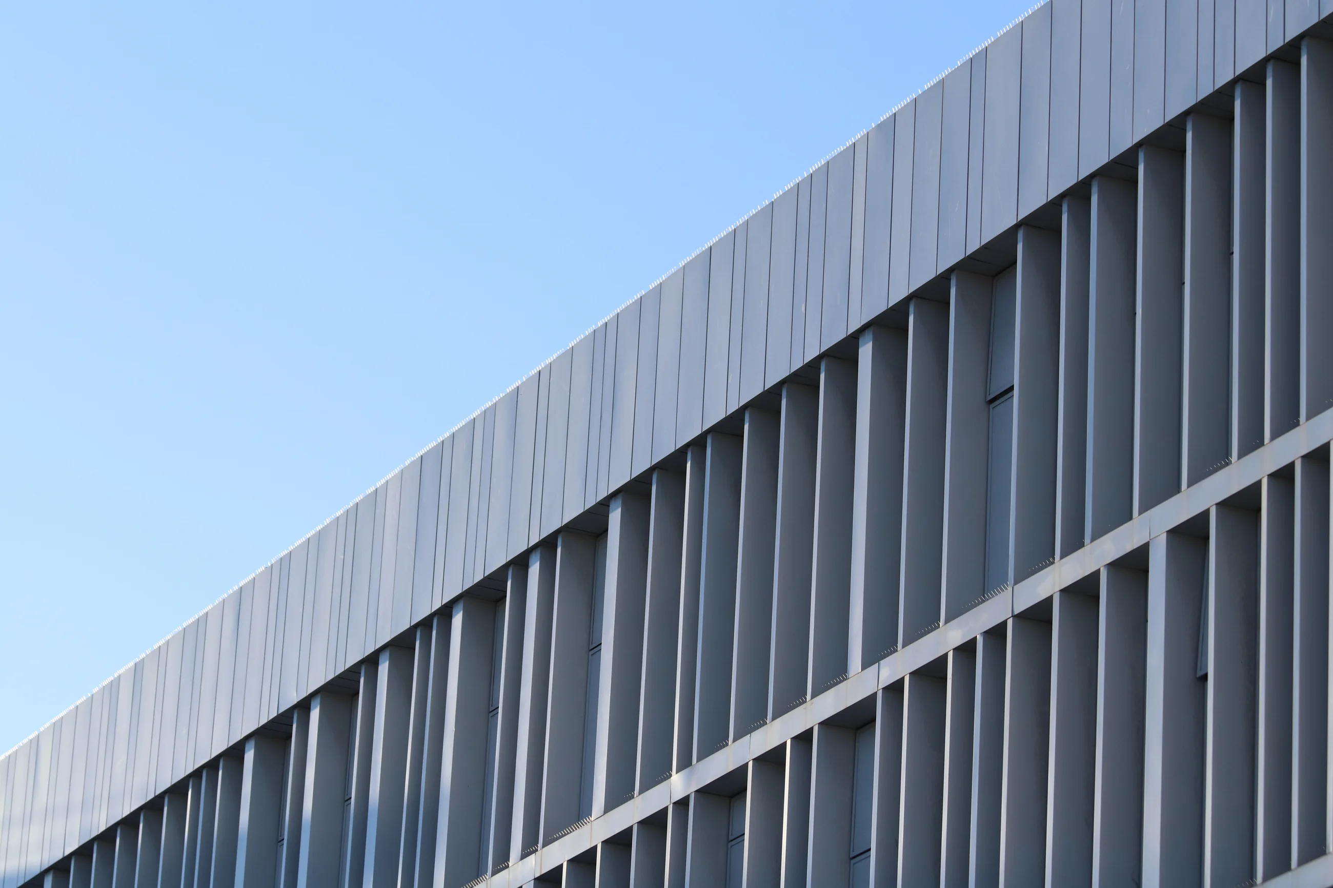 アルミルーバー外装の参考イメージ